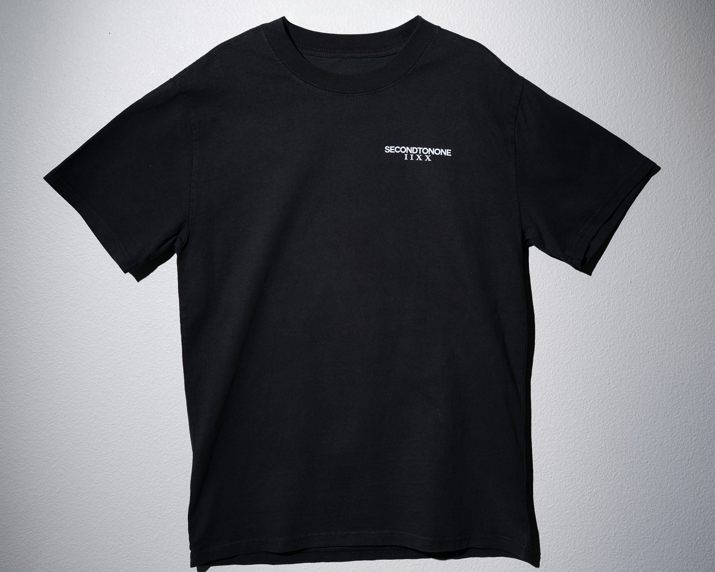 "RISE II.XX" HEAVYWEIGHT TEE - BLACK