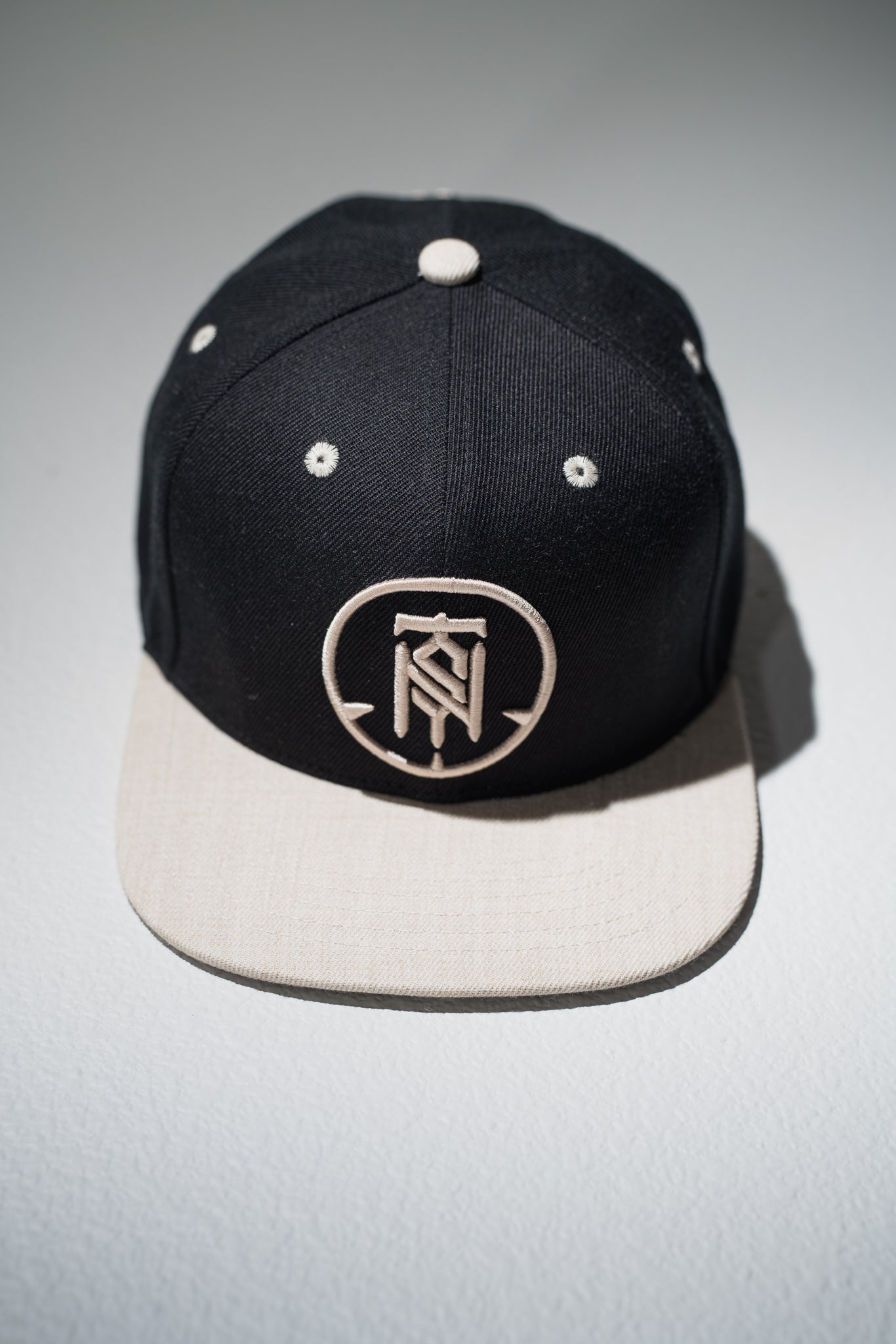 EXCLUSIVES "MONOGRAM" SNAPBACK